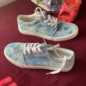 New with tags American eagle size is 11